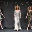 Çagla Sikel : Tuvanam - Runway - Mercedes-Benz Fashion Week Istanbul - March 2017 - 454 x 306