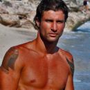 Lorik Cana - 454 x 700