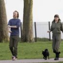 Anna Friel – Spotted with a friend on the Long Walk at Windsor Castle – Windsor - 454 x 334
