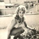 Donna Douglas - 400 x 462