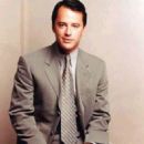 Gil Bellows