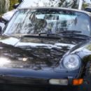 Kendall Jenner – Driving her classic Porsche in Los Angeles