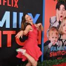 Jennifer Garner – Premiere of Family Switch at The Grove in Los Angeles - 454 x 609