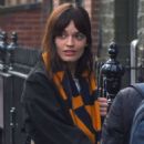 Emma Mackey – Spotted out with friends in London’s Soho - 454 x 591