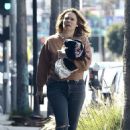 Alicia Silverstone – Shopping at NCJWLA council thrift shop in Los Angeles - 454 x 651