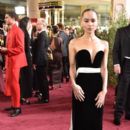 Zoë Kravitz - The 82nd Golden Globe Awards (2025) - 392 x 612