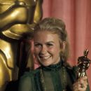 Juliet Mills - The 43rd Annual Academy Awards (1971) - 445 x 612