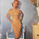 Sandra Dee - Movie News Magazine Pictorial [Singapore] (January 1963) - 454 x 573