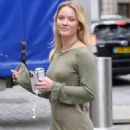 Zara Larsson – Leaving the Global Radio Studios London - 454 x 681