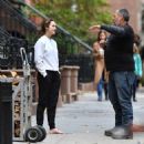 Keri Russell – Seen while out barefoot in New York - 454 x 454