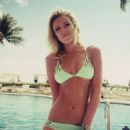 Paulina Gretzky - 454 x 454