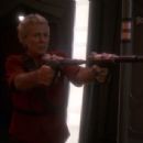 Star Trek: Deep Space Nine (1993) - 454 x 343