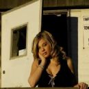 Nicollette Varanelli - 329 x 493