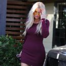 Khloe Kardashian – Out for lunch at Plata Taqueria & Cantina in Agoura Hills
