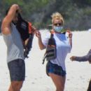 Britney Spears – Jet skiing in Cabo San Lucas - 454 x 303