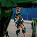 Daphne Groeneveld - Harper's Bazaar Magazine Pictorial [Greece] (March 2023) - 454 x 566