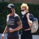 Nicole Kidman – With Keith Urban seen while running errands in Sydney - 454 x 568