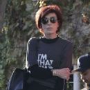 Sharon Osbourne Waiting for Her Ride at Valet in Beverly Hills - 454 x 681