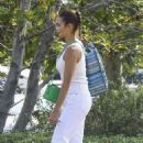 Paula Patton – Wears all white outfit while leaving the Whole Foods Market in Malibu - 454 x 681