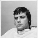 Oliver Reed - 454 x 577