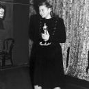 Ingrid Bergman - The 17th Annual Academy Awards (1945) - 454 x 596
