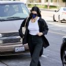 Kendall Jenner – Out for a meeting in Los Angeles