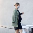 Stephanie Corneliussen – Shows off her baby bump in Los Angeles - 454 x 681