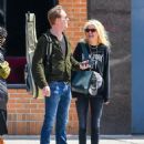 Alison Mosshart – Out for a stroll in New York - 454 x 547