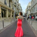 Blanca Blanco – Walking To The Grand Auditorium Louis Lumière In Cannes - 454 x 605
