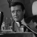 Strangers on a Train - Robert Walker - 454 x 340