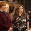 Happy's Place - Reba McEntire - 454 x 256