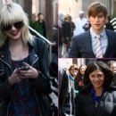 Gossip Girl Stars: Holiday Workers