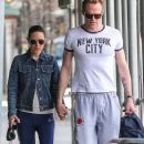 Jennifer Connelly and Paul Bettany - 374 x 600