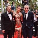 Alicia Vikander – ‘Holy Spider’ premiere – 2022 Cannes Film Festival - 454 x 682