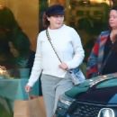 Shannen Doherty Leaves Dinner with Her Mom and a Friend at Nicolas Eatery in Malibu - 454 x 681