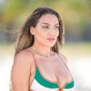 Ara Queen Bae – Seen at the beach in Miami Beach - 454 x 681