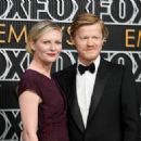 Kirsten Dunst and Jesse Plemons - The 75th Primetime Emmy Awards (2024) - 454 x 324