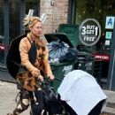 Claire Danes – Wearing costume dressed as a chocolate chip cookie in Halloween in NYC