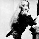 Jenny Hanley - 391 x 580