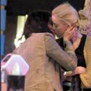Amber Heard Sharing a kiss with Francesca Gregorini in LA, November 18th 2011 - 454 x 726