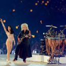 Jessie J and Brian May - London 2012 Olympic Closing Ceremony: A Symphony of British Music - 454 x 308
