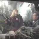Marjorie Monaghan as JoJo in Space Rangers S01E01 - Fort Hope - 320 x 239