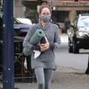 Autumn Reeser – Out for a yoga class in Vancouver - 454 x 681
