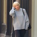 Lily Allen – Sporting her blonde bob haircut in Manhattan’s SoHo neighborhood - 454 x 718