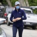 Jennifer Garner – Seen after walk in Los Angeles