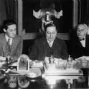 Irving Thalberg with Louis B. Mayer & Harry Rapf  circa 1928 - 454 x 328