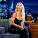 Kim Kardashian -  The Tonight Show Starring Jimmy Fallon - Season 9 - 408 x 612