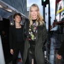 Riki Lindhome – World Premiere of Season Two of Showtime’s ‘Yellowjackets’ - 454 x 681