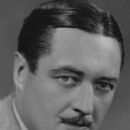 Edmund Lowe - 280 x 350