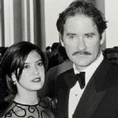 Kevin Kline and Phoebe Cates - The 61st Annual Academy Awards (1989) - 454 x 591